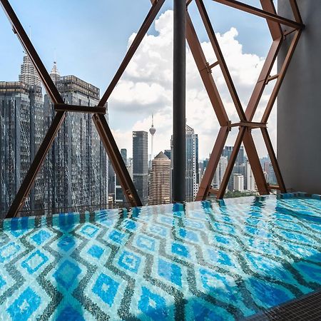 Scarletz Klcc Apartments By Soulasia Куала Лумпур Екстериор снимка