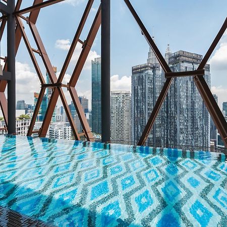Scarletz Klcc Apartments By Soulasia Куала Лумпур Екстериор снимка