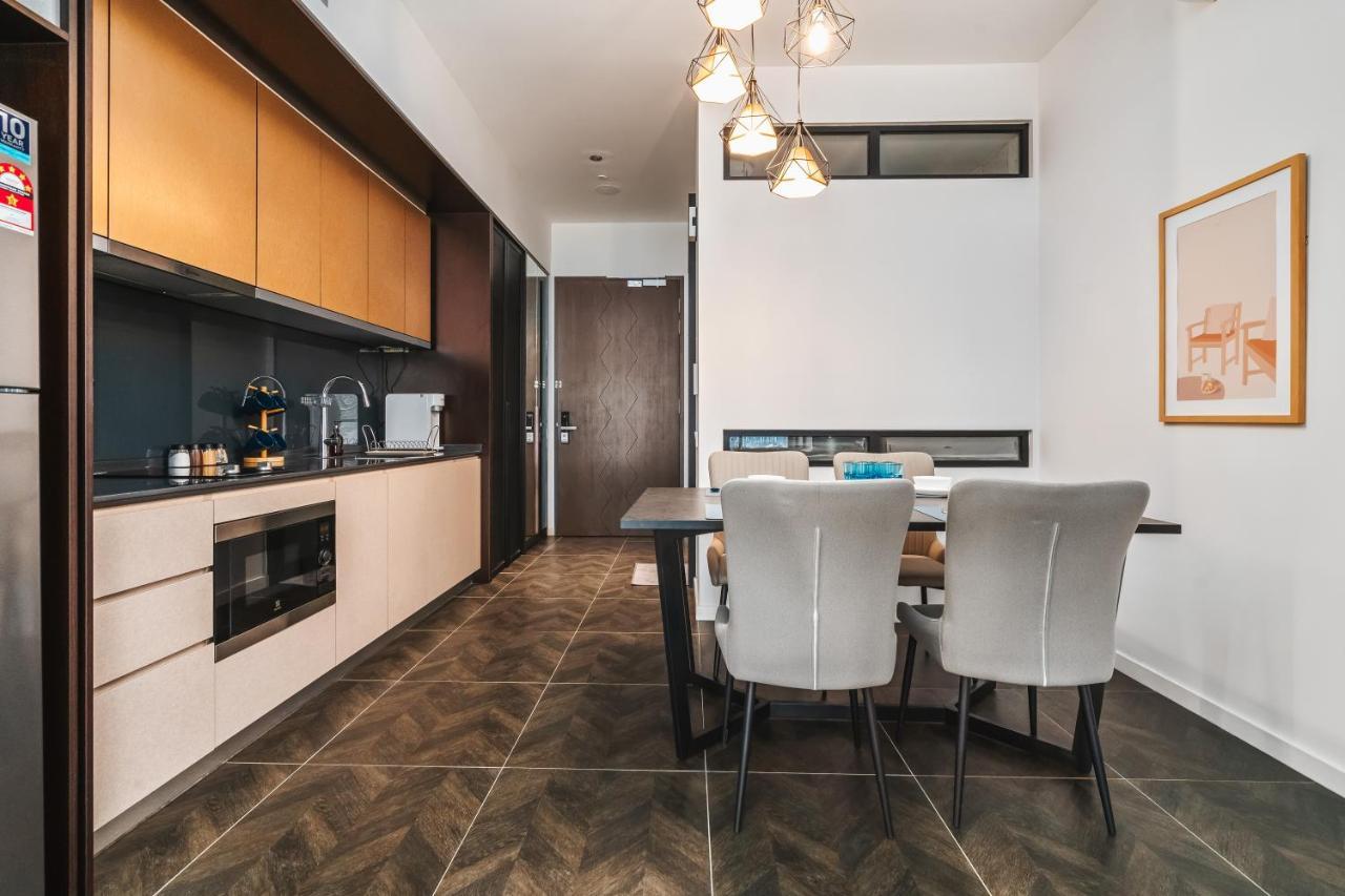 Scarletz Klcc Apartments By Soulasia Куала Лумпур Екстериор снимка
