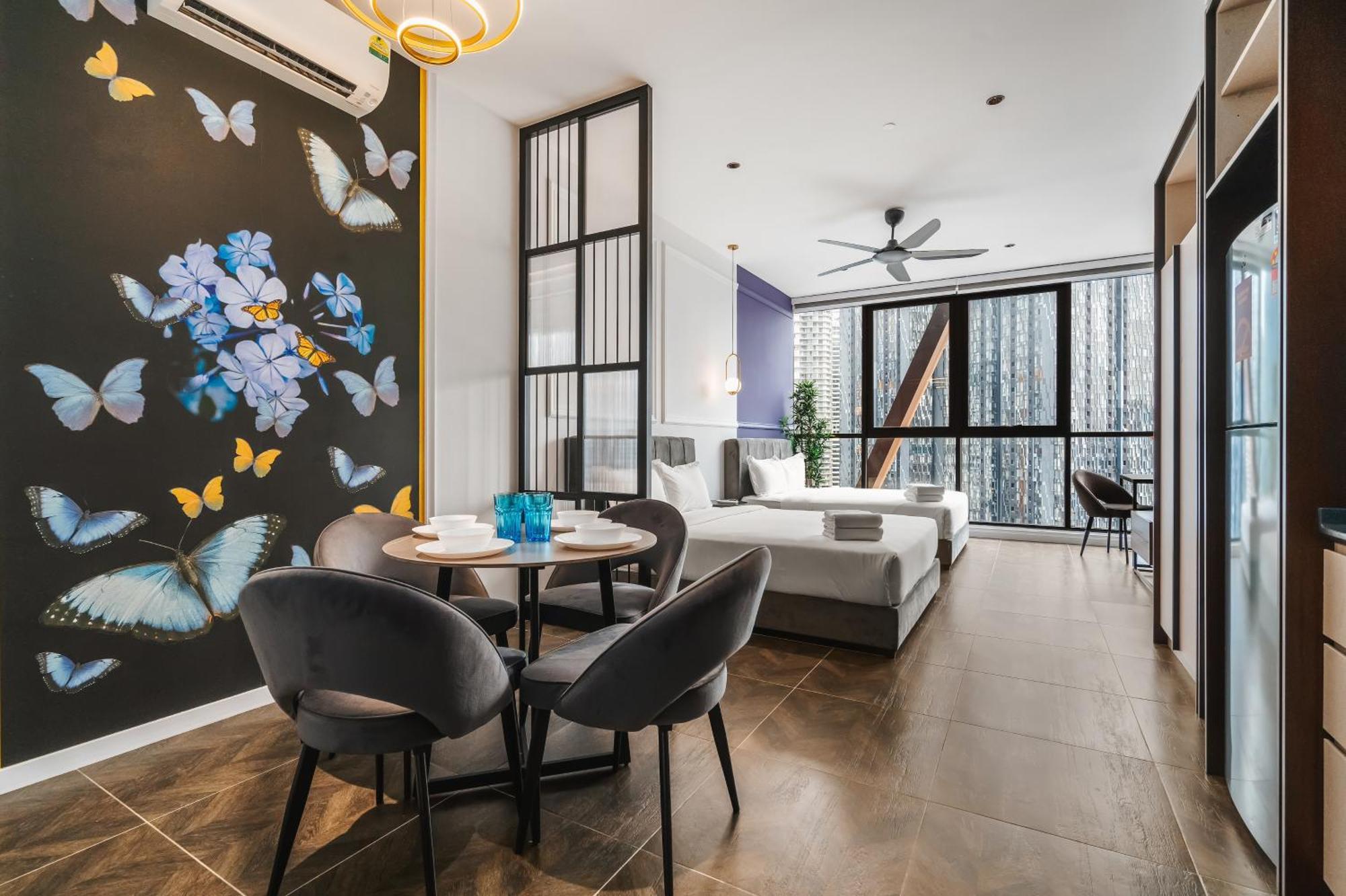 Scarletz Klcc Apartments By Soulasia Куала Лумпур Екстериор снимка